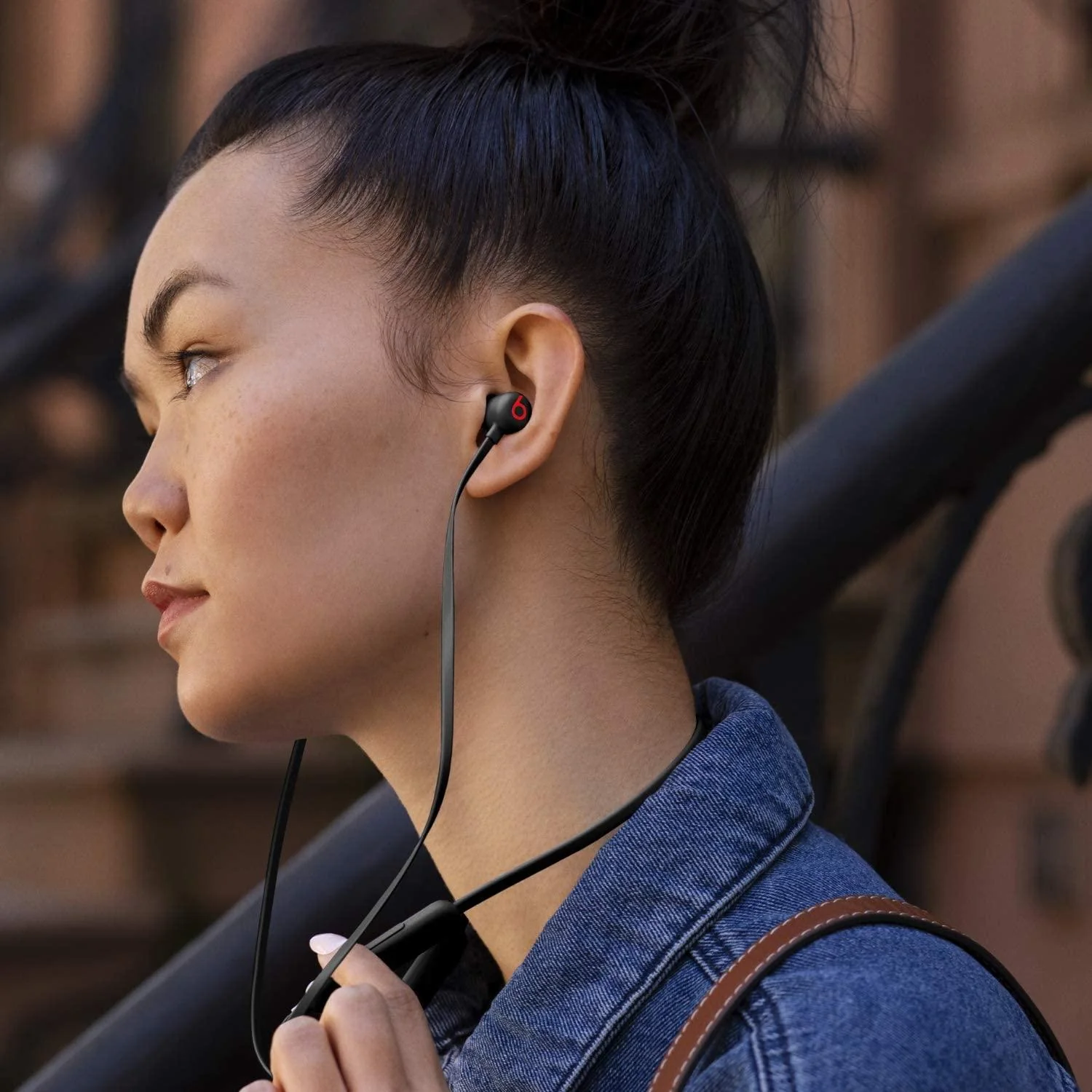 Beats (by Apple) Flex Wireless Earphones – Magnetic Earbuds, Class 1 Bluetooth - Image 6