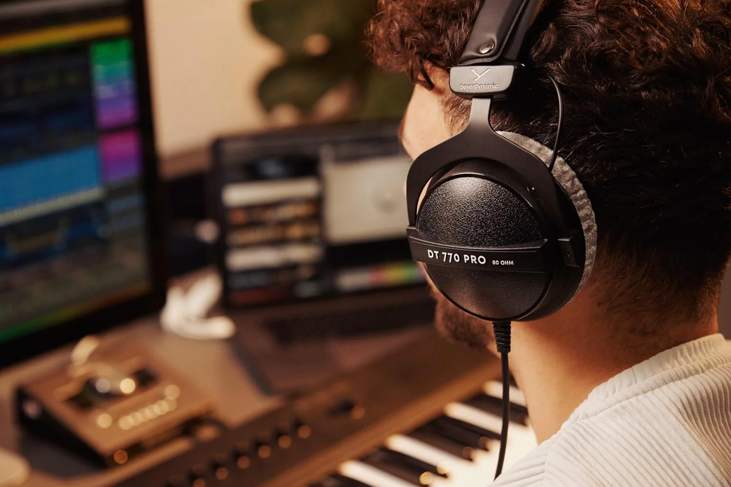 beyerdynamic DT 770 Pro Wired Over Ear Headphone Without Mic (Black) - Image 8
