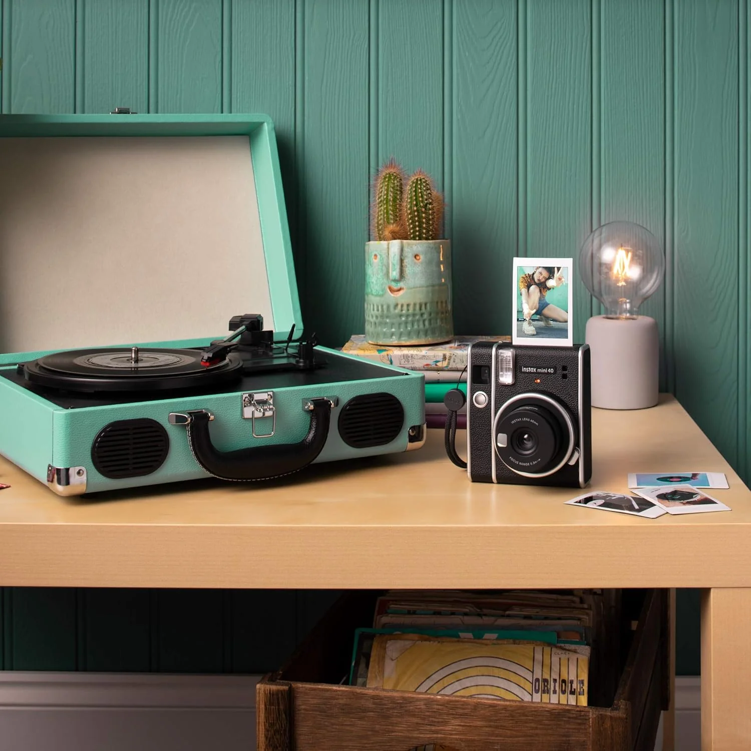 Fujifilm Instax Mini 40 Instant Camera - Image 8