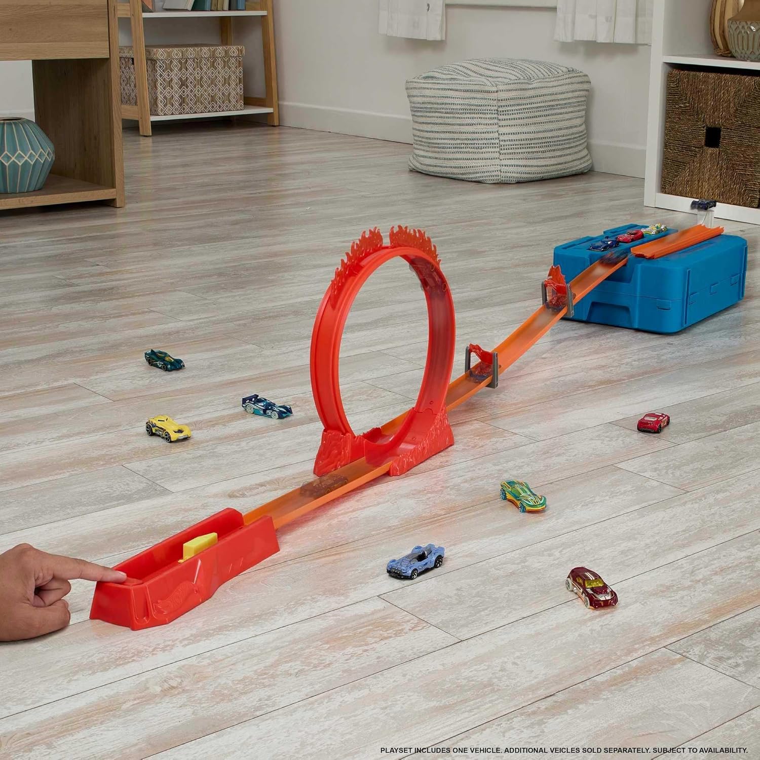 Hot Wheels® Track Set, Fire-Themed Track Set & 1 Hot Wheels® Car, 16 Track-Building and Stunting Components in Stackable Toy Storage Box - Image 5