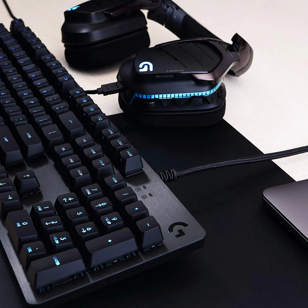 Logitech G512 Mechanical Gaming Keyboard,RGB Lightsync Backlit Keys,GX Brown Tactile Key Switches,Brushed Aluminum Case,Customizable F-Keys,USB Pass Through - Black - Image 3