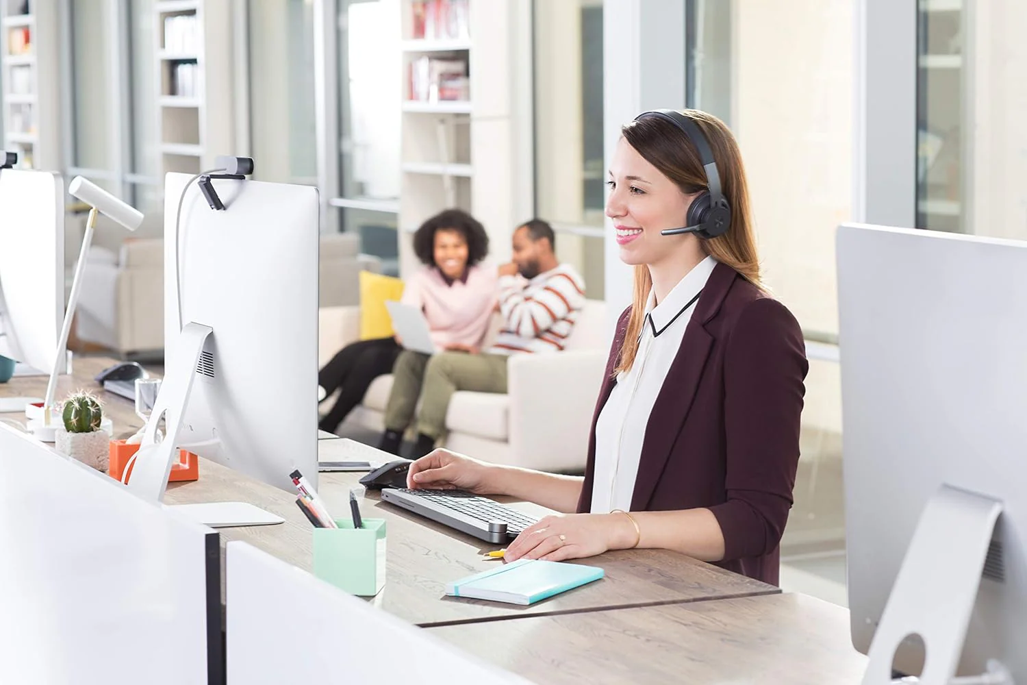 Logitech Zone Wireless Certified for Microsoft Teams Bluetooth Headset, Graphite - Image 11