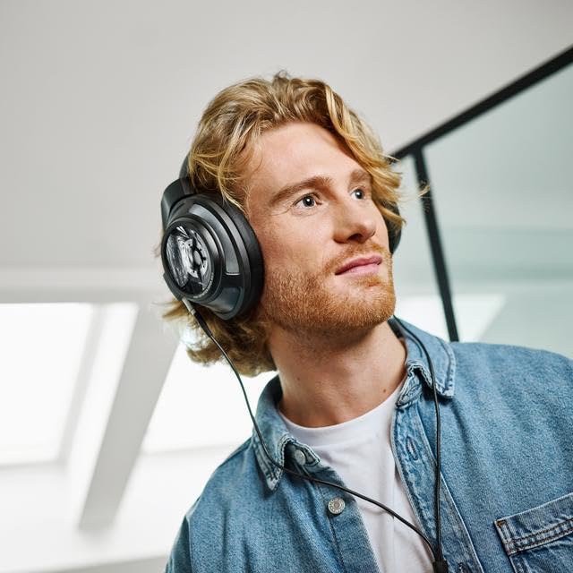 Sennheiser HD 820 Wired Over The Ear Headphones Without Mic (Black) - Image 9